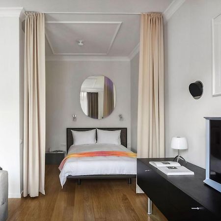 Design Studio Apartment With Balcony By Hostlovers Kaunas Exteriör bild