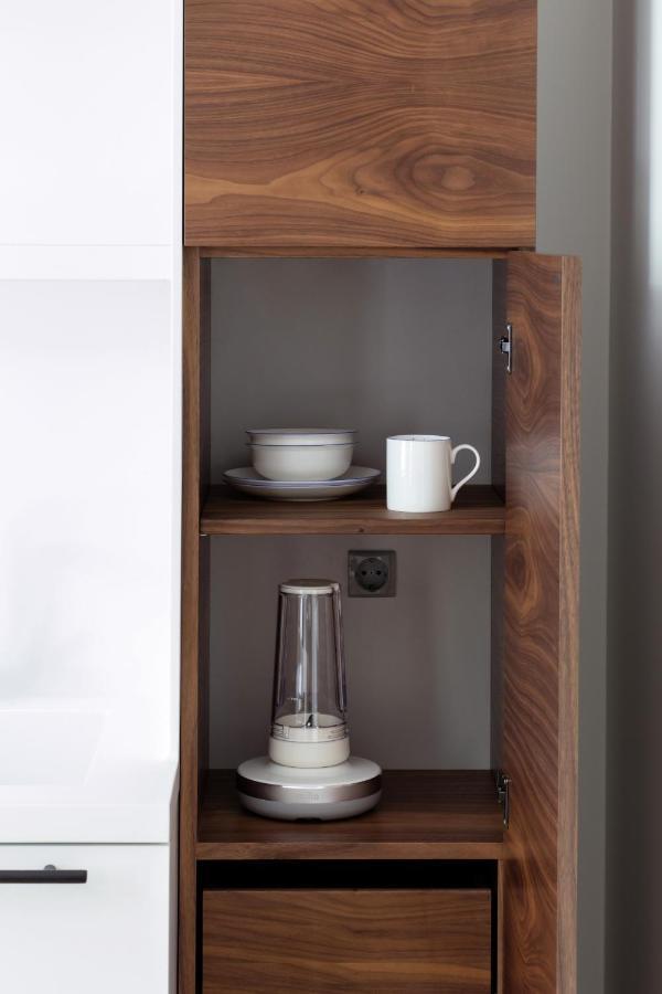 Design Studio Apartment With Balcony By Hostlovers Kaunas Exteriör bild