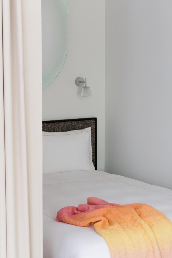 Design Studio Apartment With Balcony By Hostlovers Kaunas Exteriör bild