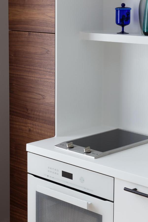 Design Studio Apartment With Balcony By Hostlovers Kaunas Exteriör bild